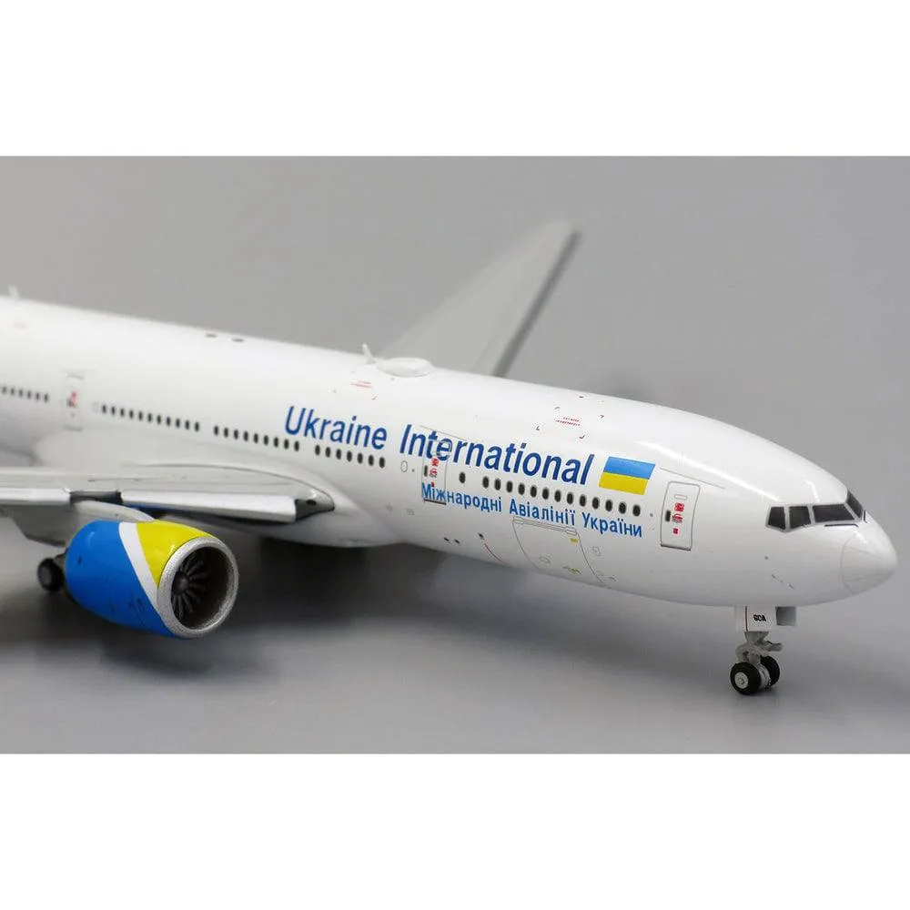 1/400 Ukraine Intl. AL URGOA Flaps Down