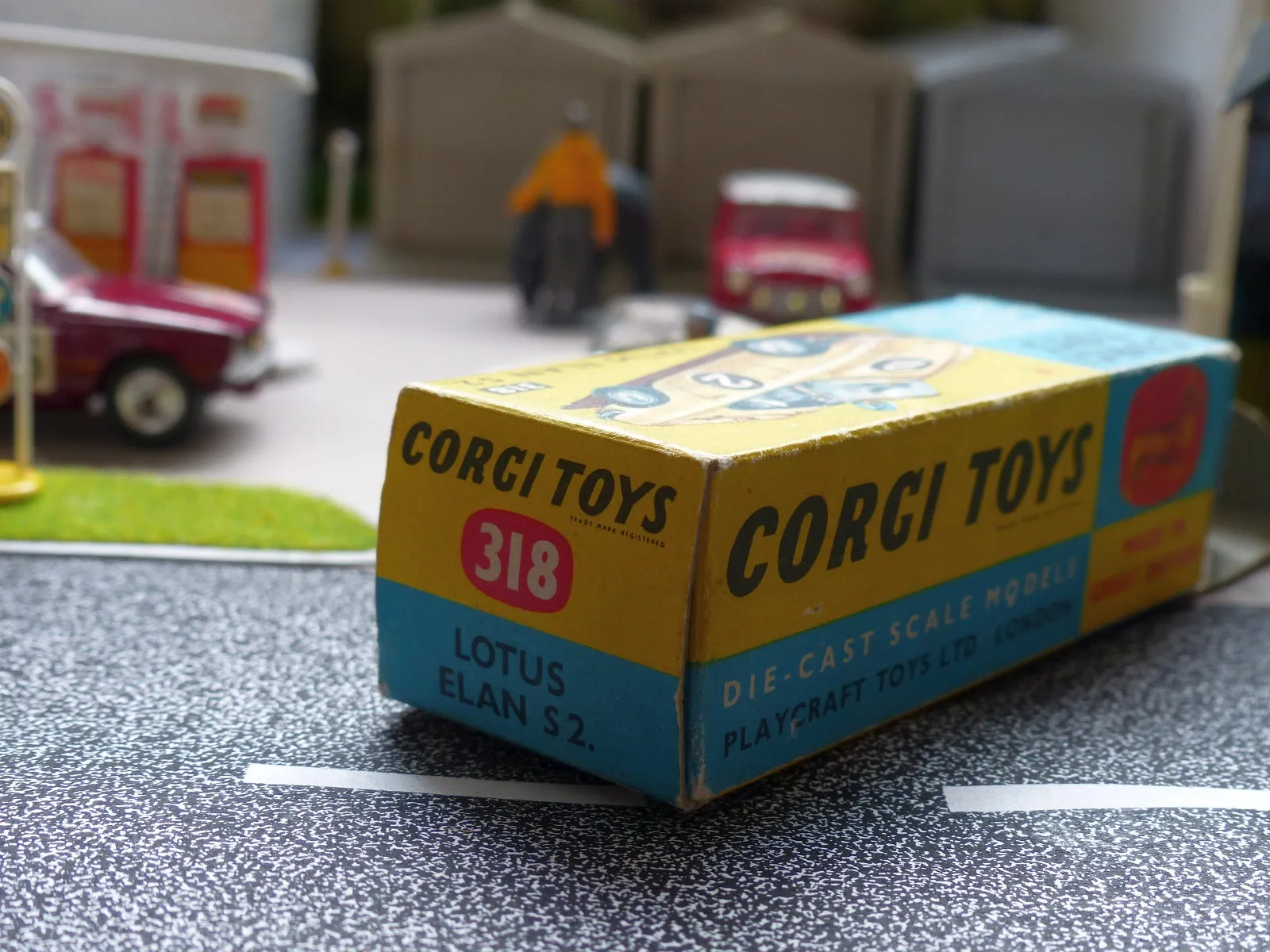 318 Lotus Elan in *white* with good original box