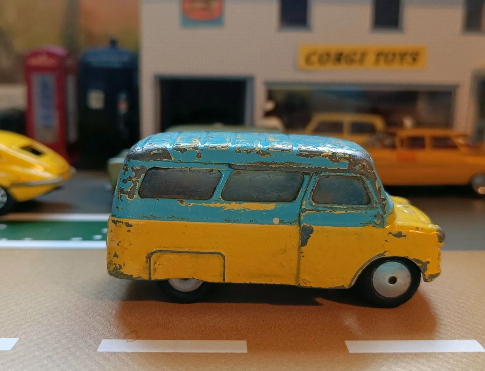 404 Bedford Dormobile Mk II *rare edition* (1)