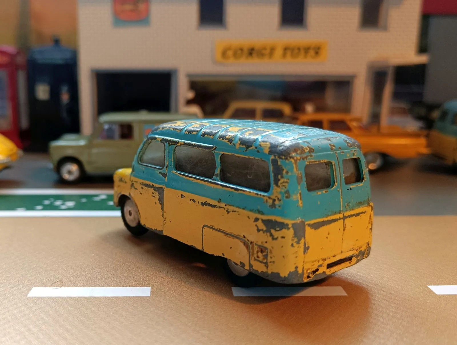 404 Bedford Dormobile Mk II *rare edition* (1)