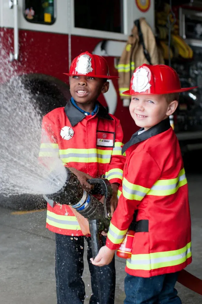 Firefighter Costume with Accesories 3-4 years