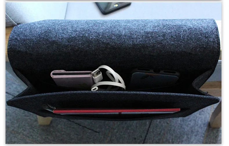 Hanging felt storage bag