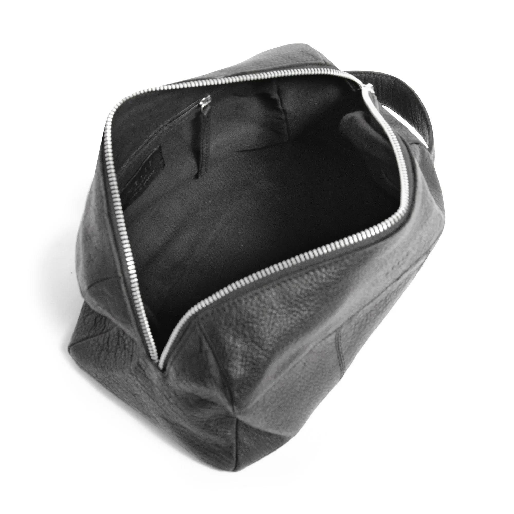 stillRichard Toiletry Bag